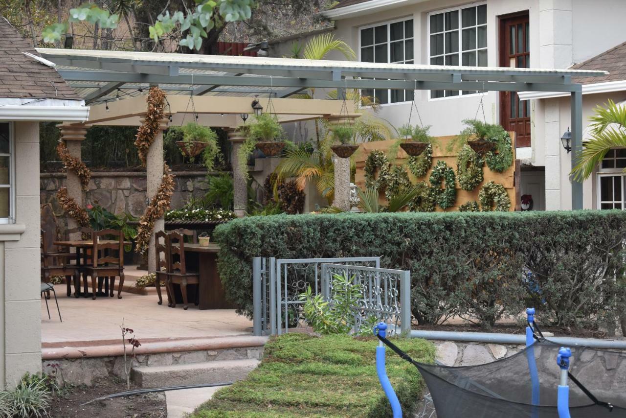 Liquidambar Hotel Sarabanda Kültér fotó